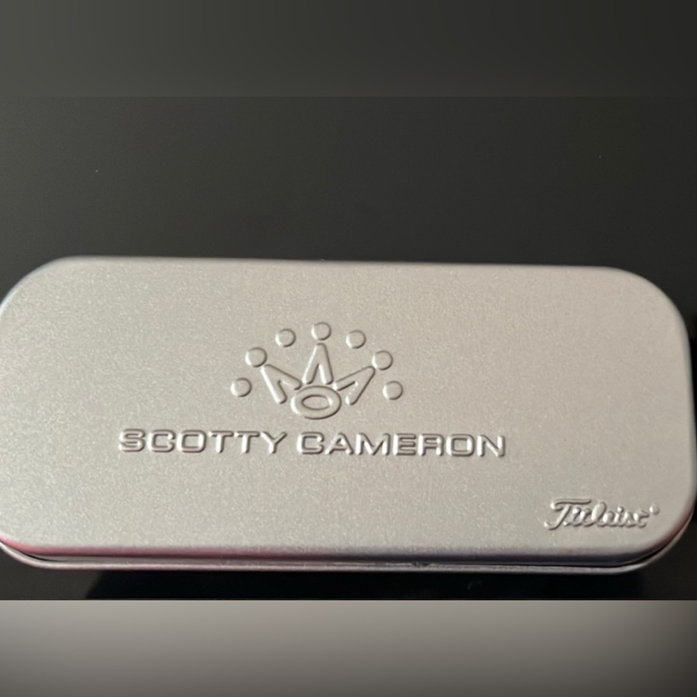 Scotty Cameron Titleist Silver Case